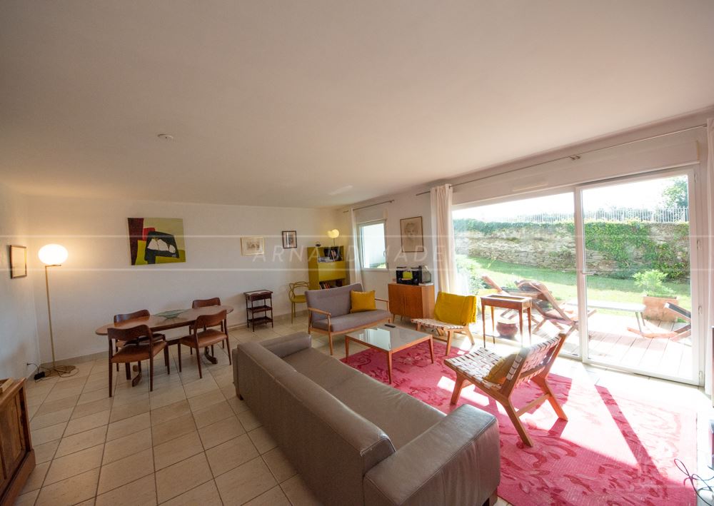 APPARTEMENT T3/T4 - SUPERBE PIECE DE VIE - AUCUNS TRAVAUX - VUE RADE - PARKING - JARDIN - TERRASSE - TRES RARE photo 5