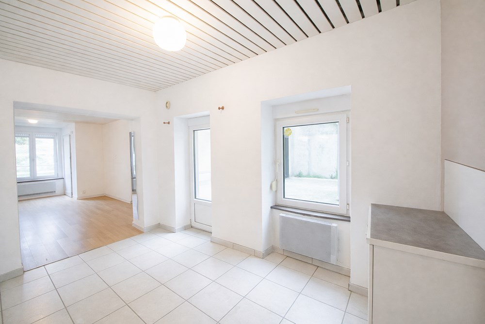 APPARTMENT T1BIS (T2 POSSIBLE) - DALLE BETON - JARDIN ET COUR USAGE QUASI PRIVATIF photo 4