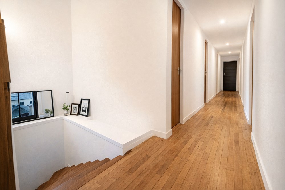 LESNEVEN - MAISON - 146 M2 - 8 PIECES photo 5