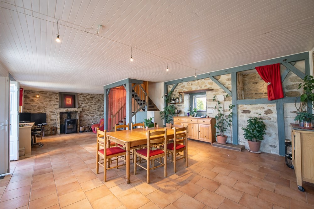 MAISON DE 170 M² - 4/5 CHAMBRES - TERRAIN DE 1600M² - AUCUN TRAVAUX - COUP DE COEUR