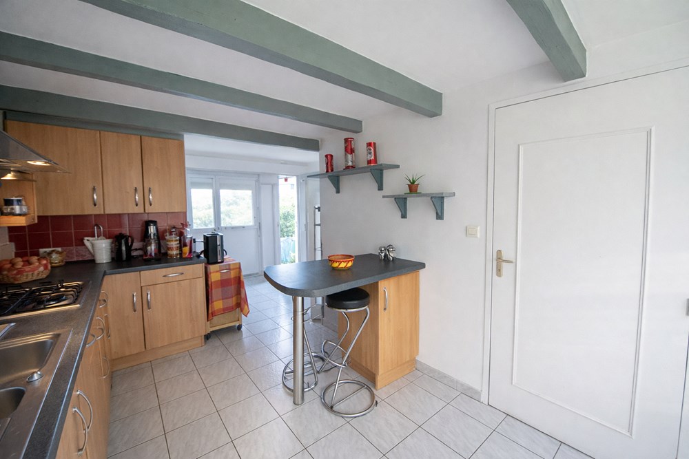 MAISON DE 170 M² - 4/5 CHAMBRES - TERRAIN DE 1600M² - AUCUN TRAVAUX - COUP DE COEUR photo 3