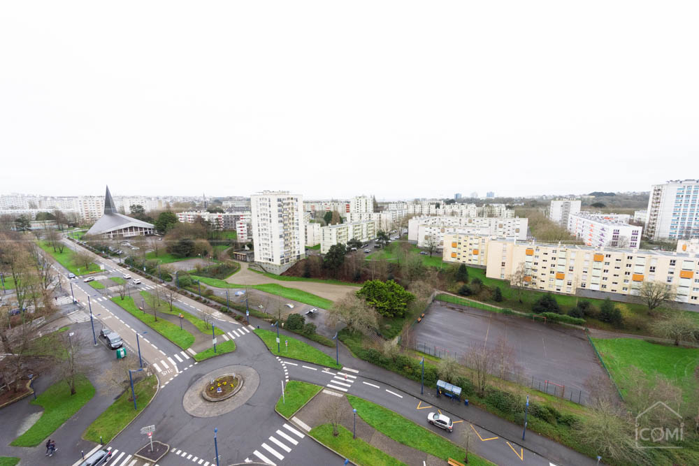 APPARTEMENT T4 80M² + 1 PLACE DE PARKING PRIVEE photo 2