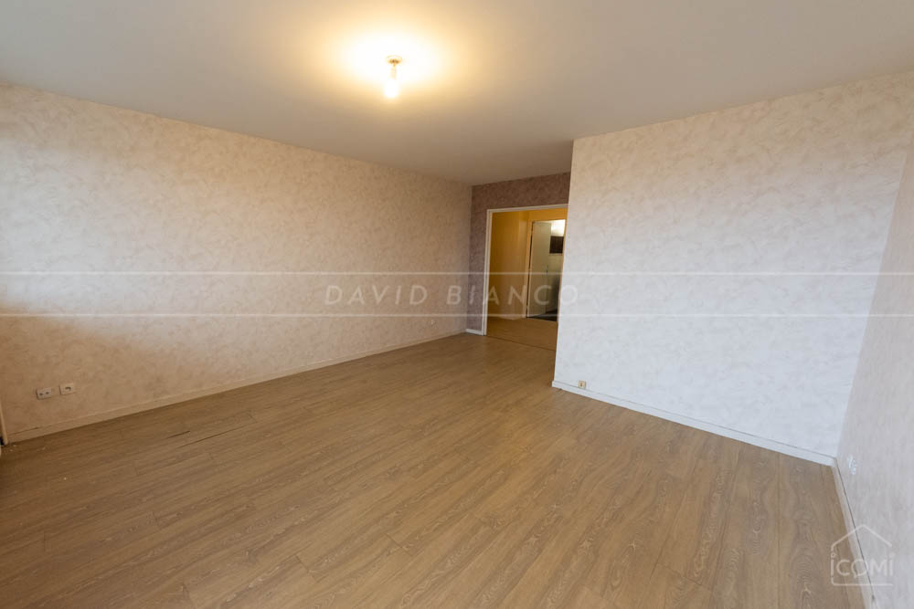APPARTEMENT T4 80M² + 1 PLACE DE PARKING PRIVEE photo 5