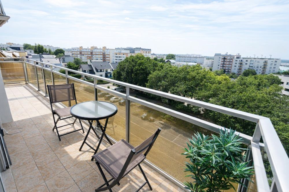 APPARTEMENT DE C( M² AVEC BALCON DANS RESIDENCE RECHERCHEE - BALCON - COUP DE COEUR - RARE photo 4