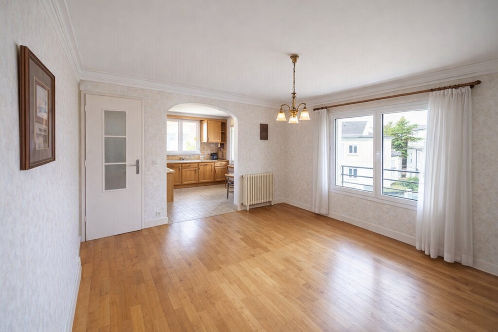 MAISON T6 DE 100 M² - 4 CHAMBRES - GARAGE - ATELIER - CABANON - 400 M² DE TERRAIN - CALME photo 2