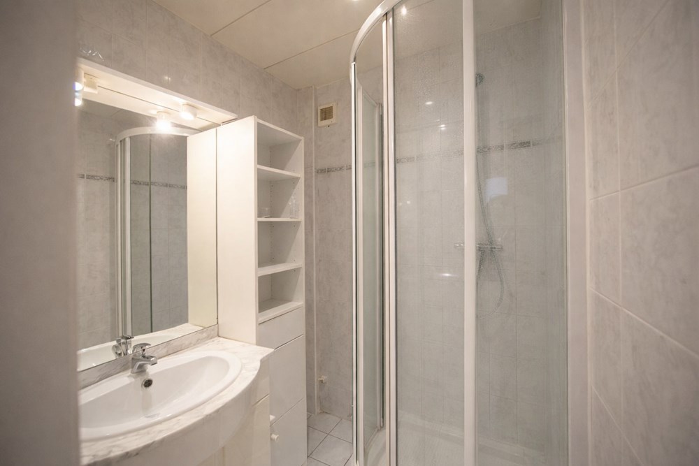 APPARTEMENT T3 - 2 CHAMBRES - JARDIN PARTAGE - VUE SUR JARDIN - CALME - PROXIMITE SERVICES photo 3