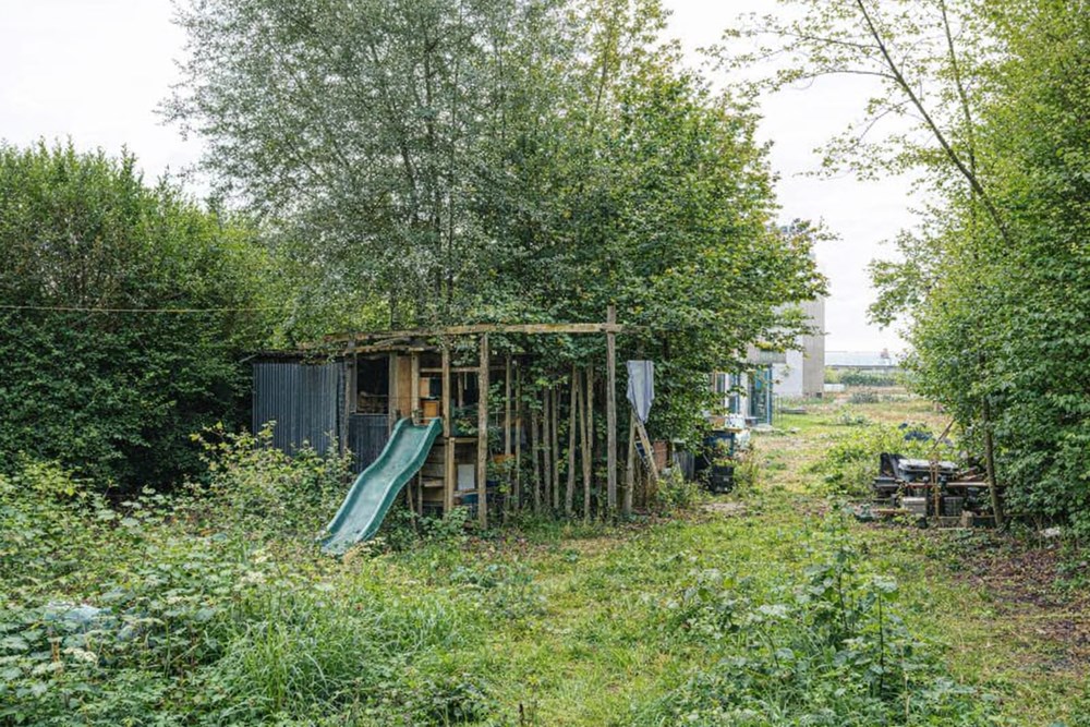 GOULVEN - MAISON - 115 M2 - 4 PIECES photo 4