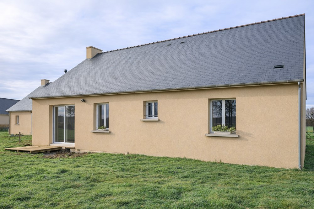 MAISON CONTEMPORAINE DE 2012 - T5 120M² - 4 CHAMBRES - TERRAIN 800M² - AUCUN TRAVAUX - PLAIN PIED