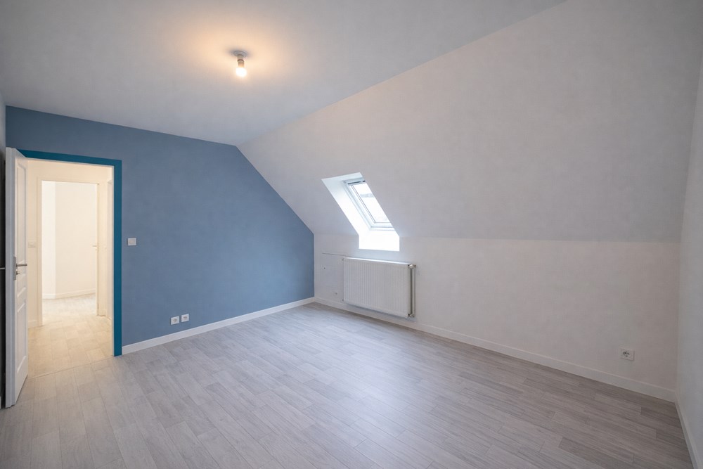 MAISON CONTEMPORAINE 2013 - 1ER MAIN - 4/5 CHAMBRES - PIECE DE VIE DE +40 M² - PROXIMITE SERVICES ET TRANSPORTS - CALME photo 4