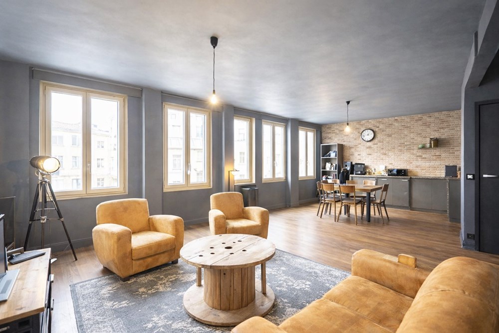 APPARTEMENT T5 - PIECE DE VIE TRIPLE DE 50M² - 3 CH - RENOVATION RECENTE photo 3
