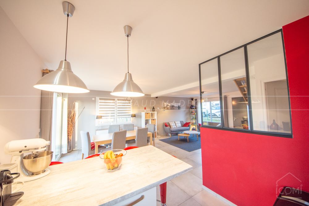 MAISON T6 DE 120 M² - TERRAIN DE 540M² - CONSTRUCTION DE 2016 - STANDING - CALME photo 2