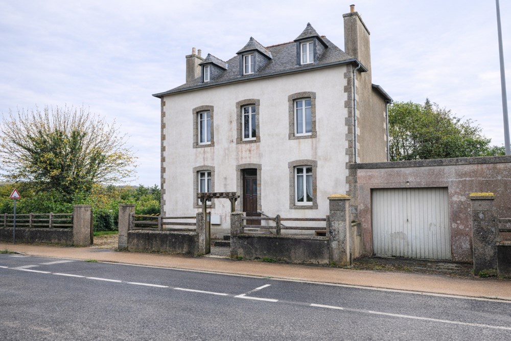 MAISON - 177 M² - 8 CHAMBRES - VERANDA - BORD DE MER - EXPOSITION SUD photo 5