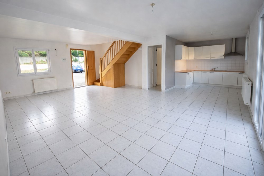 BREST - MAISON - 97 M2 - 5 PIECES photo 3