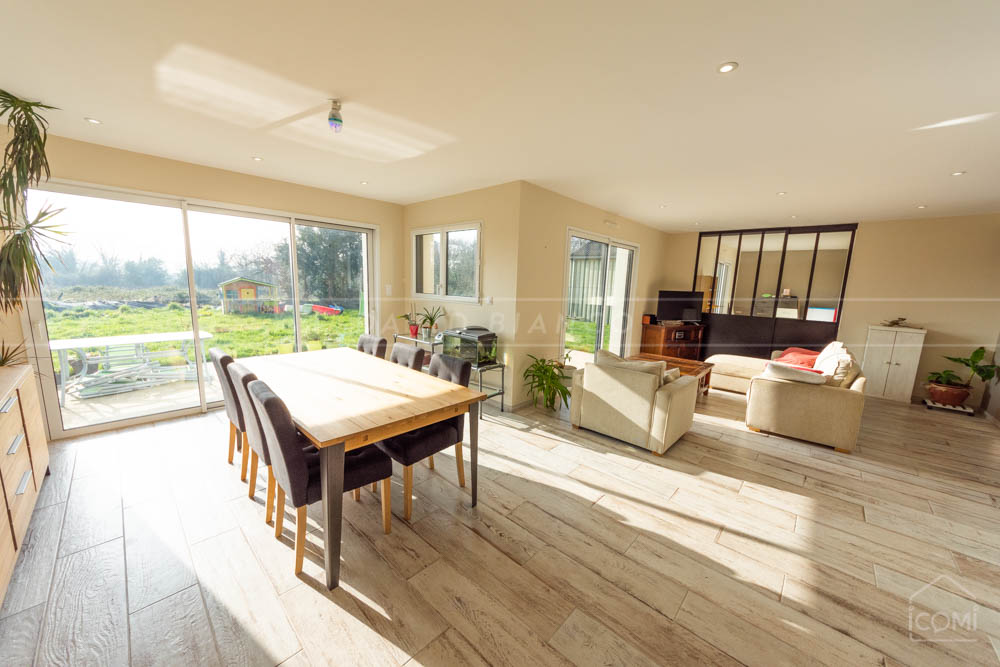 MAISON RECENTE T6 160M² SUR TERRAIN DE 800M²