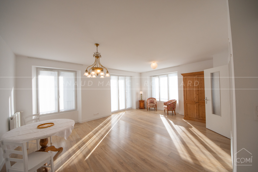 APPARTEMENT T3 - ASCENSEUR - COURS AJOT - RARE photo 4