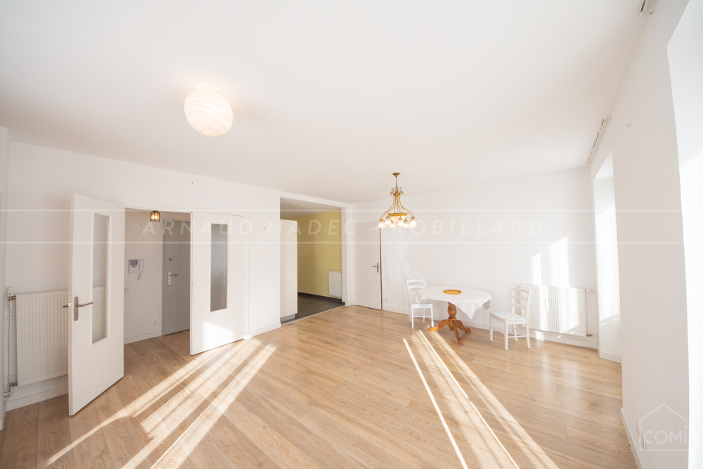 APPARTEMENT T3 - ASCENSEUR - COURS AJOT - RARE photo 3