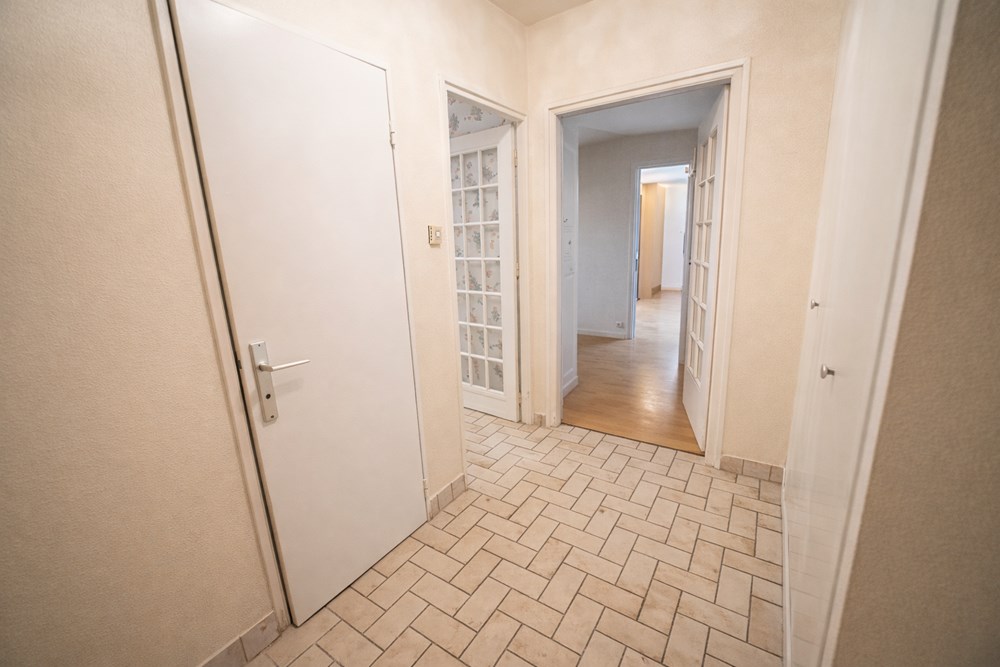 QUIMPER - APPARTEMENT - 52 M2 - 2 PIECES photo 2