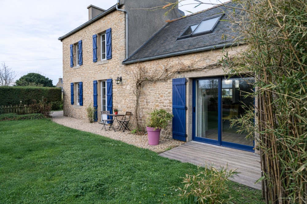 MAISON DE CARACTERE 8 PIECES- 4/5 CHAMBRES - 180 M² - TERRAIN 1209M² - PROCHE PLAGES