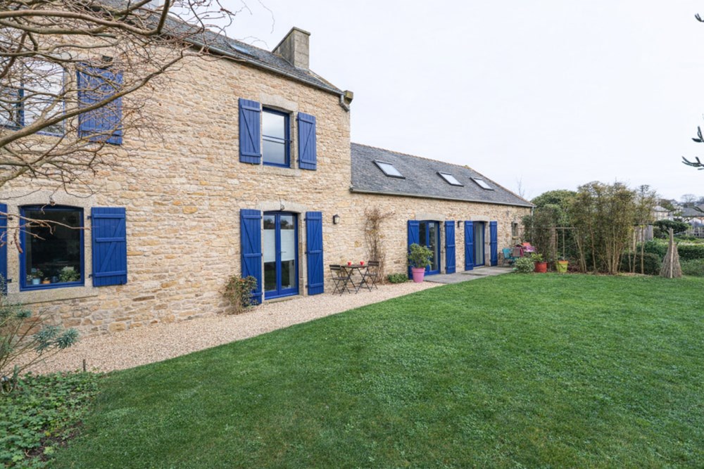 MAISON DE CARACTERE 8 PIECES- 4/5 CHAMBRES - 180 M² - TERRAIN 1209M² - PROCHE PLAGES photo 5