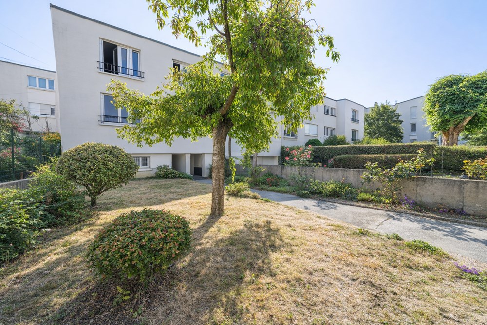 BREST - MAISON - 81 M2 - 5 PIECES photo 5