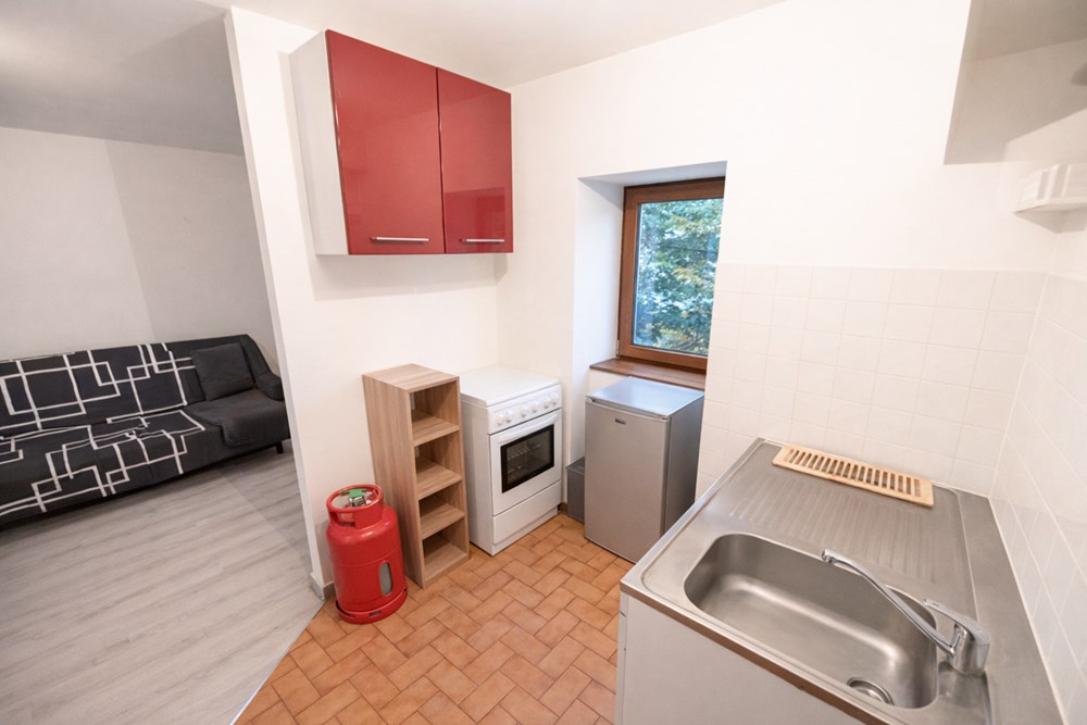 LESNEVEN - MAISON - 73 M2 - 3 PIECES photo 2