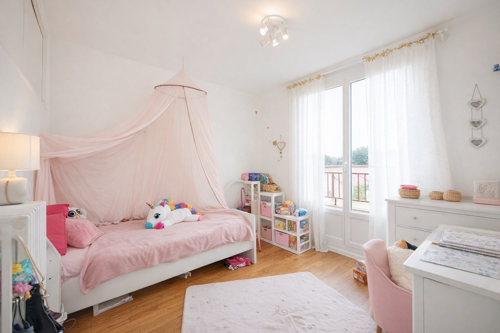 APPARTEMENT 4 PIECES - 60 M² - AUCUNS TRAVAUX- LUMINEUX - CALME - GARAGE POSSIBLE photo 4