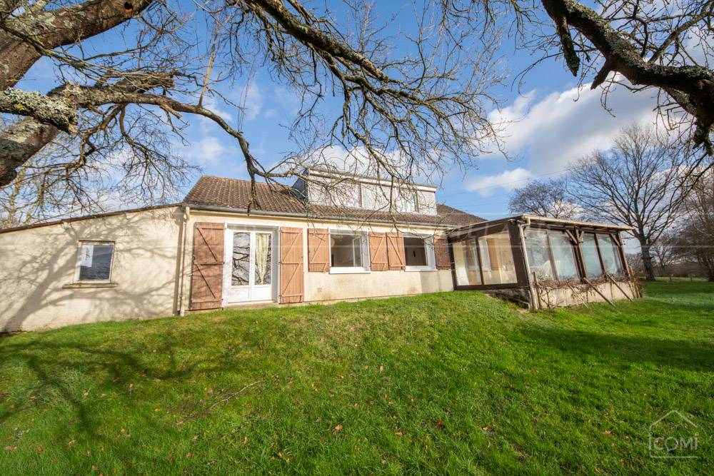 MAISON 5 CHAMBRES - TERRAIN 2000M² - CALME - ESPACE DE VIE 60M²