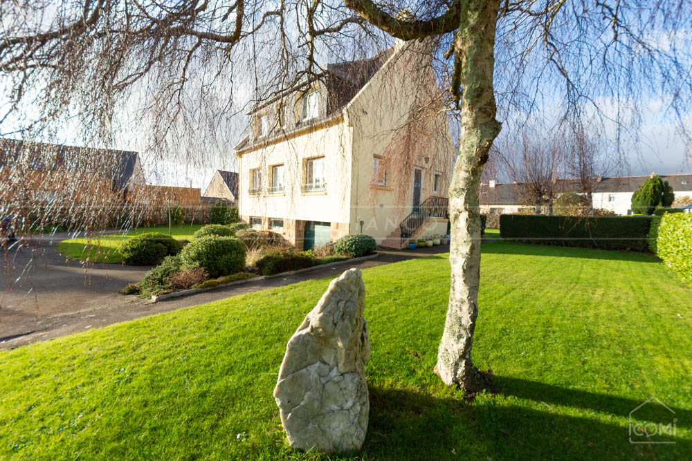 MAISON T6/7 120M² SUR 1000M² DE TERRAIN