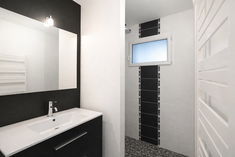 SAINT-DERRIEN - MAISON - 131 M2 - 6 PIECES photo 4