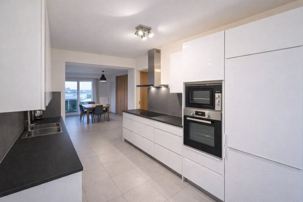 BREST - APPARTEMENT - 99 M2 - 4 PIECES photo 3