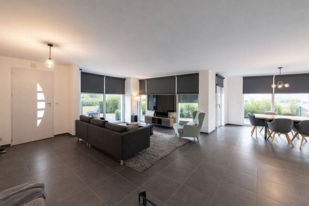 MAISON DE 2014 - 6 PIECES - 4 CHAMBRES - TERRAIN 300M²