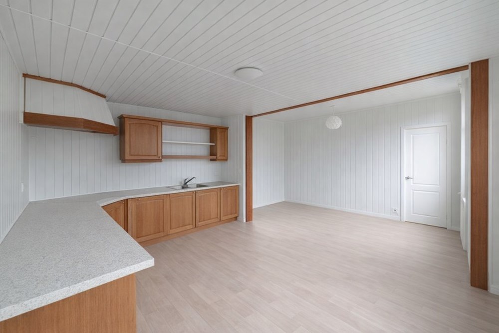 LANDERNEAU - APPARTEMENT - 81 M2 - 4 PIECES photo 3