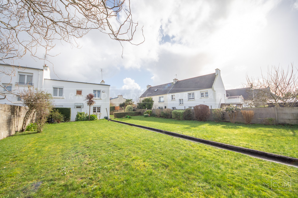 MAISON T5/T6 - TERRAIN 736M² - A MODERNISER ET/OU EXTENSION POSSIBLE - EMPLACEMENT EXCEPTIONNEL photo 2
