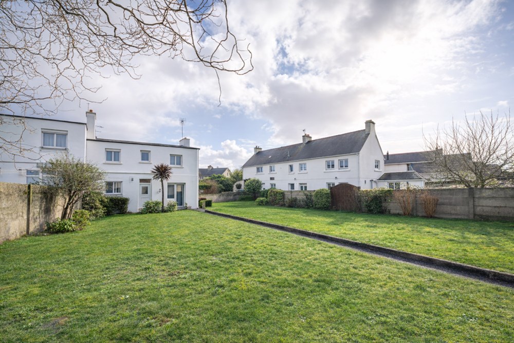 MAISON T5/T6 - TERRAIN 736M² - A MODERNISER ET/OU EXTENSION POSSIBLE - EMPLACEMENT EXCEPTIONNEL photo 5