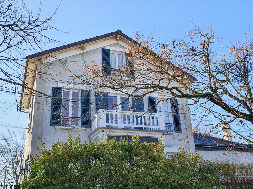 PROPRIETE T8 DE 1875 - 200 M² - 5 CH - TERRAIN 750 M² - CHARME - CALME - RARE