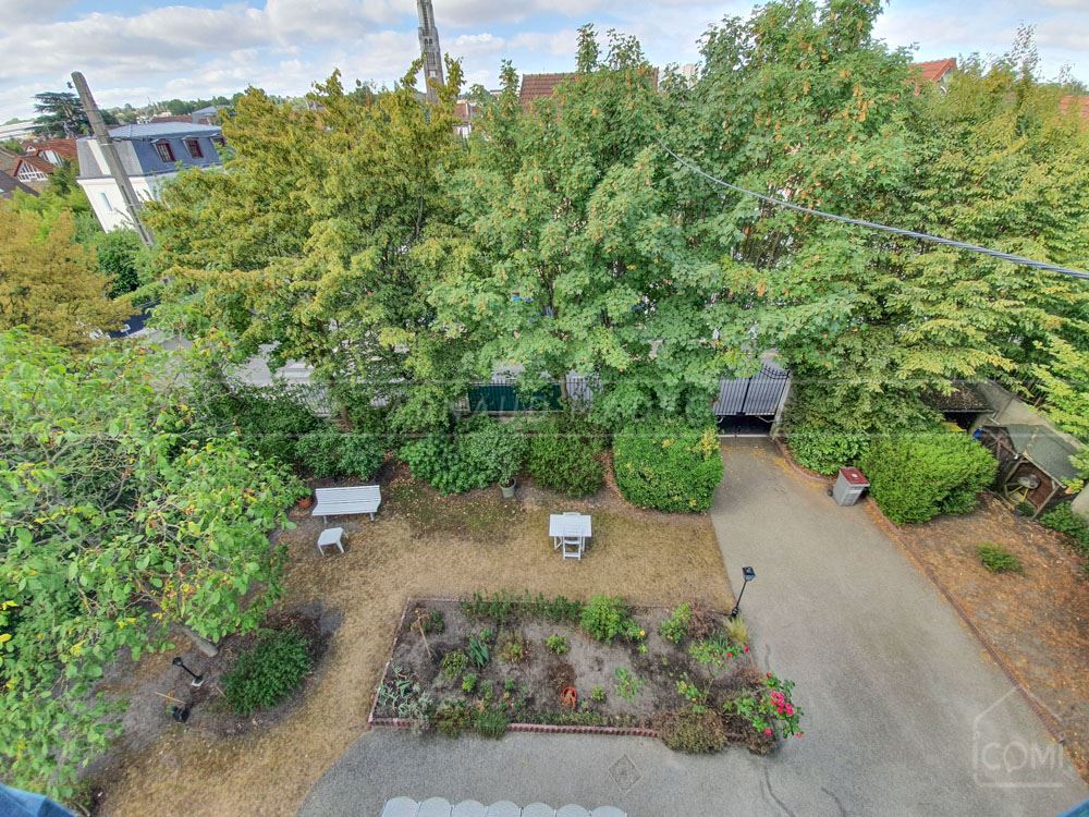 PROPRIETE T8 DE 1875 - 200 M² - 5 CH - TERRAIN 750 M² - CHARME - CALME - RARE photo 5