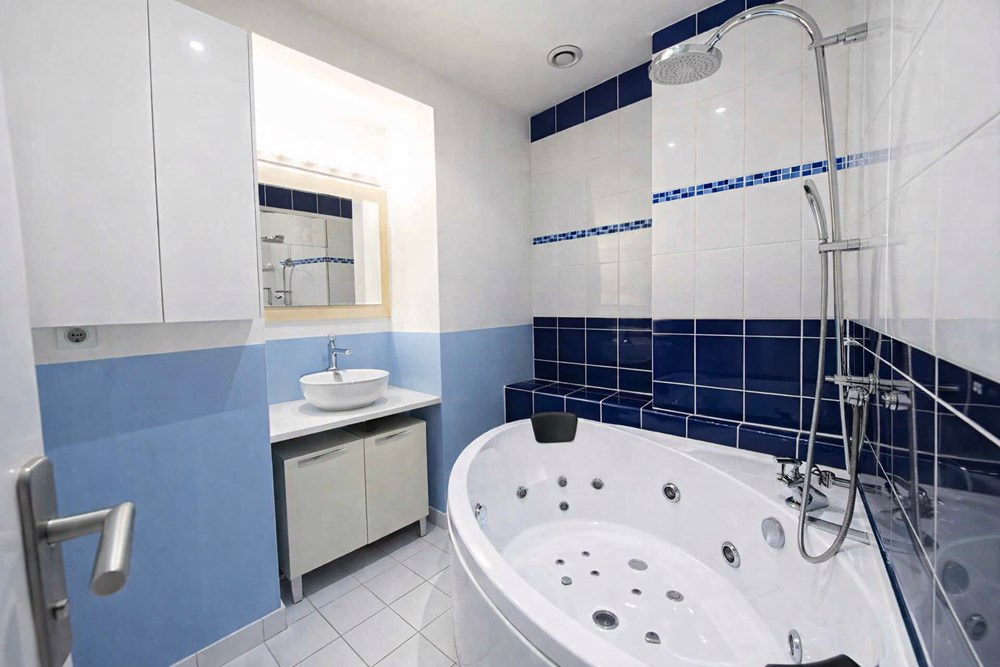 BREST - APPARTEMENT - 77 M2 - 2 PIECES photo 5