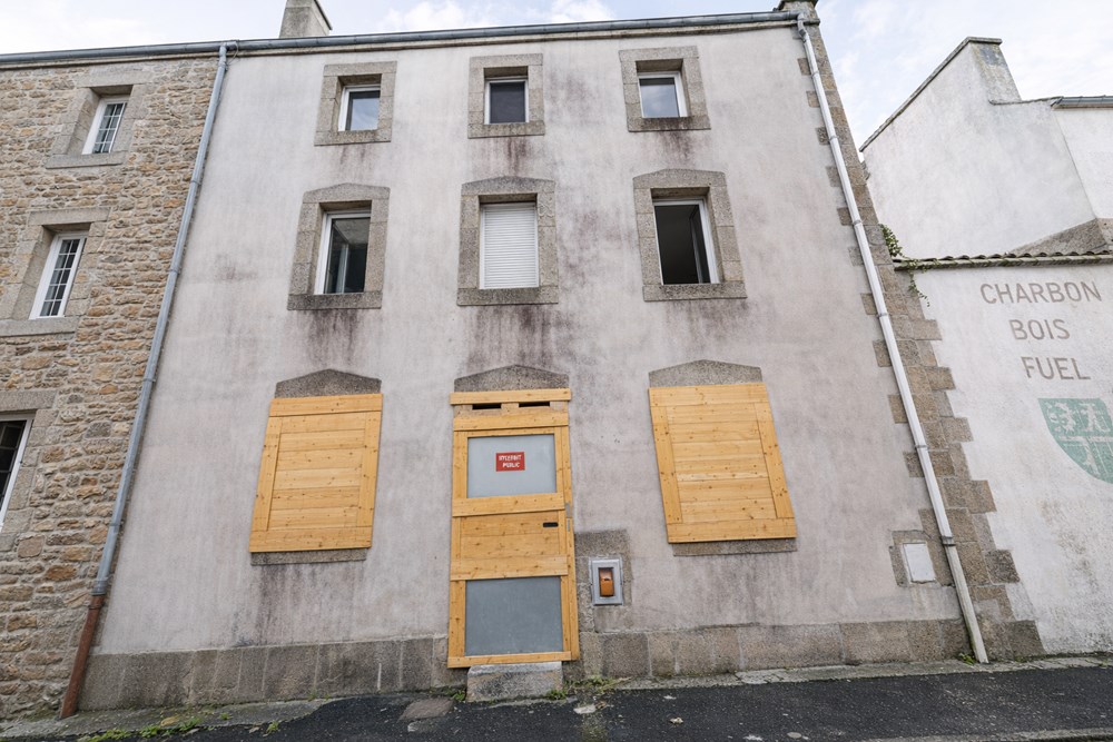 IMMEUBLE - 4/5 APPARTEMENTS - CENTRE VILLE - PROCHE MER - A RENOVER- BEAU POTENTIEL