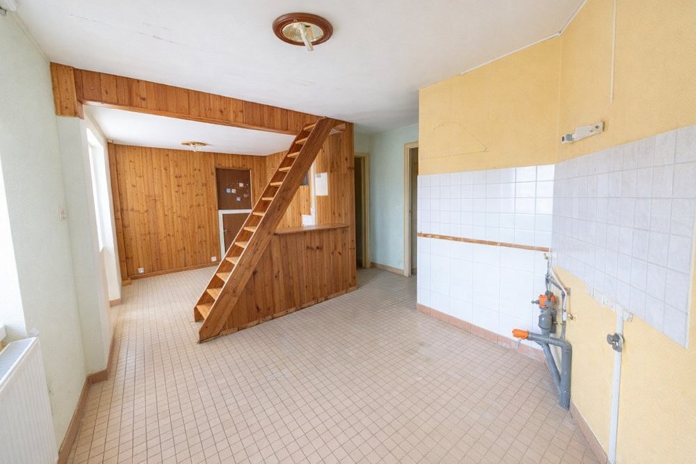 IMMEUBLE - 4/5 APPARTEMENTS - CENTRE VILLE - PROCHE MER - A RENOVER- BEAU POTENTIEL photo 2