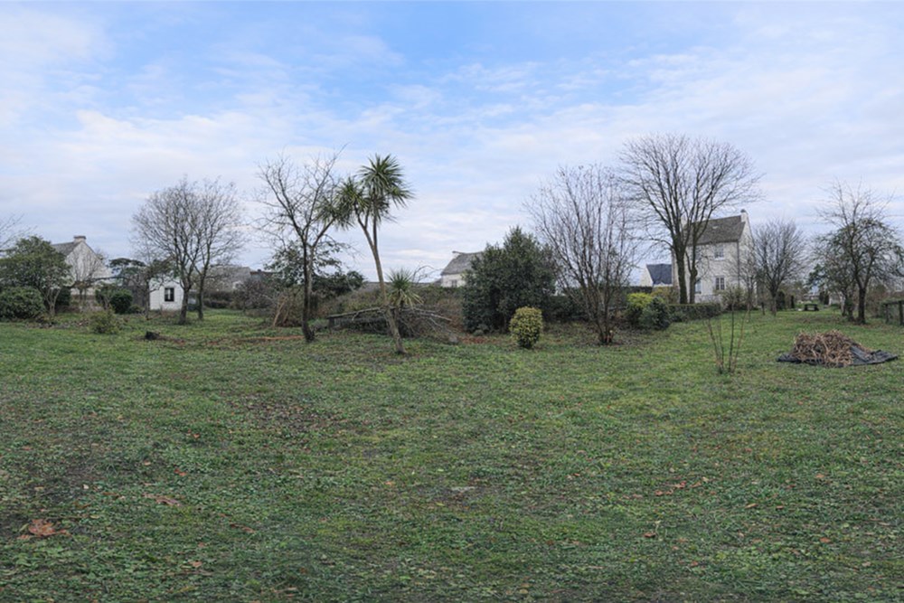 PLOZéVET - TERRAIN - 562 M2 - 1 PIECE photo 3