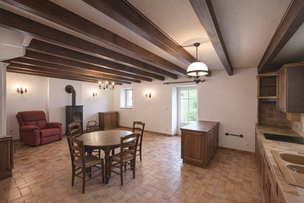 SAINT-URBAIN - MAISON - 272 M2 - 4 PIECES photo 2