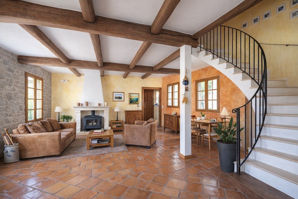 MAISON T8 - 225 M² - 6 CHAMBRES - TERRASSES - PISCINE - PATIO - GARAGE - ESPACE VIE 75M² - RARE photo 2