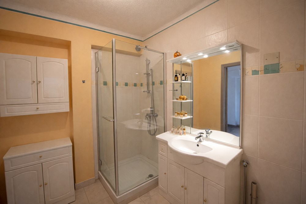 GUIPAVAS - APPARTEMENT - 73 M2 - 3 PIECES photo 5