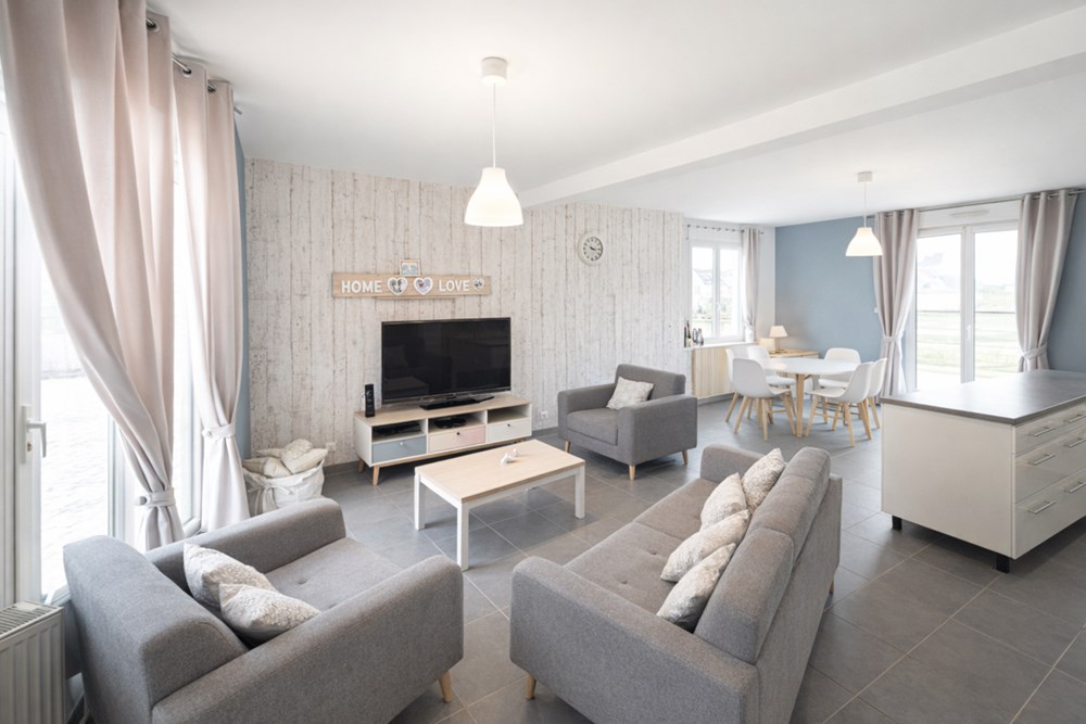 PLOUDIRY - MAISON - 92 M2 - 7 PIECES