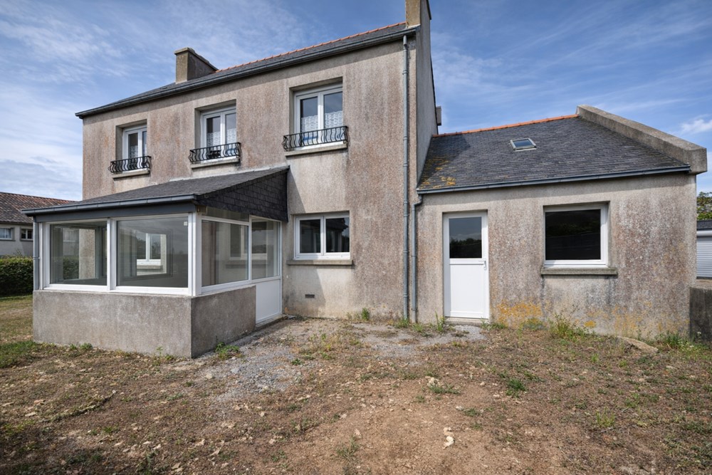 MAISON 8 PIECES - 170 M² - PROCHE MER - TERRAIN DE 1000 M² - QUARTIER RESIDENTIEL - ENVIRONNEMENT CALME - A DEUX PAS DES PLAGES DE SABLE FIN