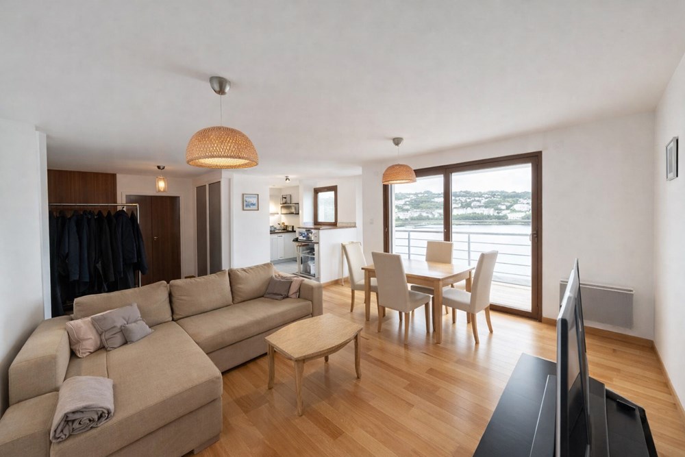 AUDIERNE - APPARTEMENT - 60 M2 - 2 PIECES
