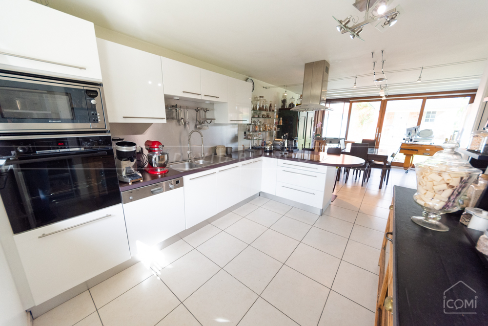 CORPS DE FERME T8 DE 275M² SUR TERRAIN DE 2250M² VUE MER photo 5