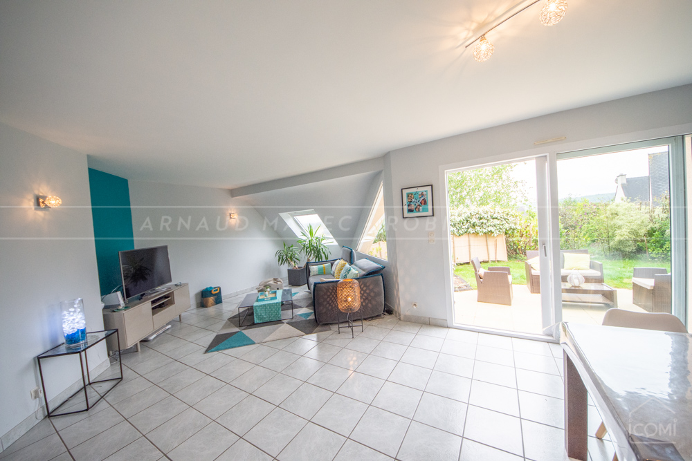 MAISON CONTEMPORAINE DE 1992 - 4/5 CHAMBRES - TERRAIN 662 M² - ESPACE DE VIE DE 40M² EN REZ DE TERRASSE - EXCEPTIONNEL ET RARE