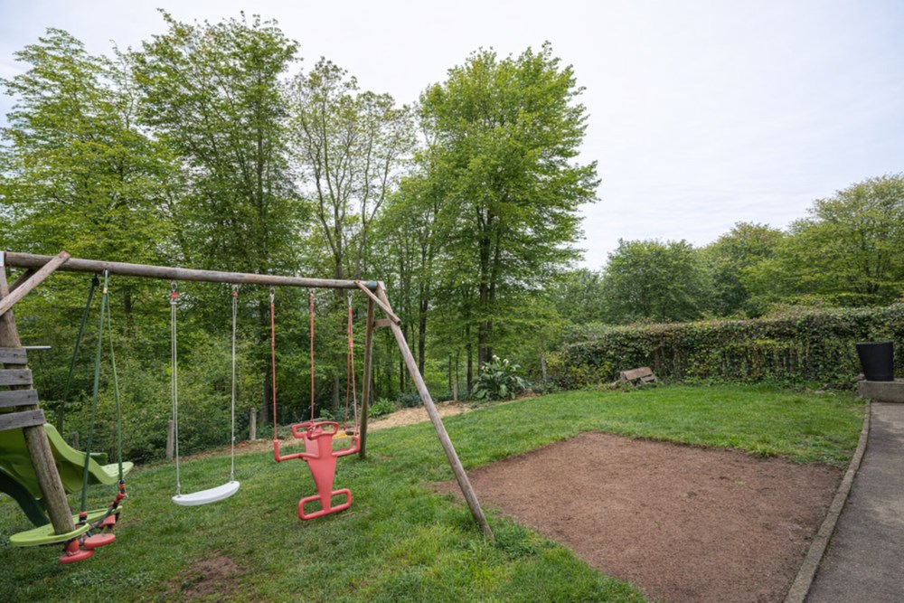 MAISON T5 - 100M² - TERRAIN AVEC BOIS DE 1100M² - CALME - RARE - PLAGE-PORT-SERVICES A PROXIMITE photo 5
