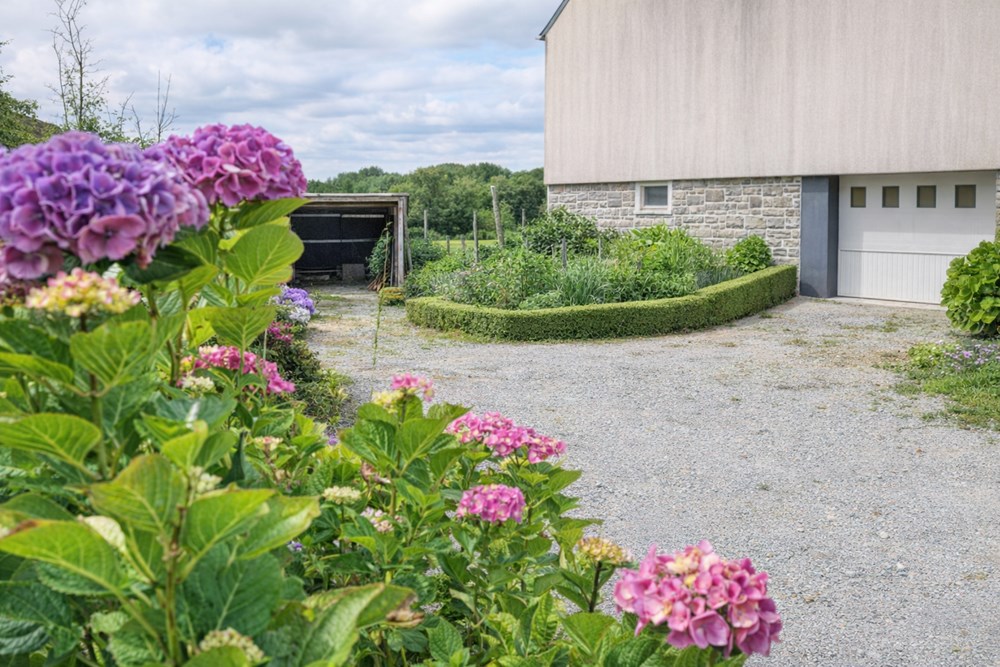 MAISON T7 - 4/6 CHAMBRES - TERRAIN 960M² - GARAGE - DALLE BETON - 1ERE MAIN photo 4